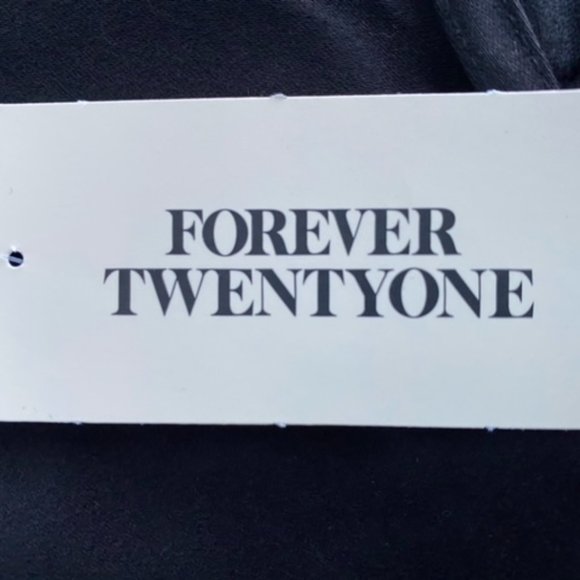 Forever 21 Black Long Wove Pants - Picture 3 of 4